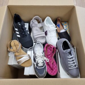 Buty Outlet – zestaw SHS40, 10 par